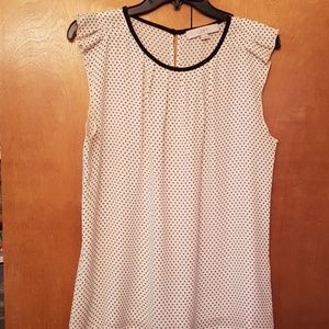Loft feminine sleeveless blouse